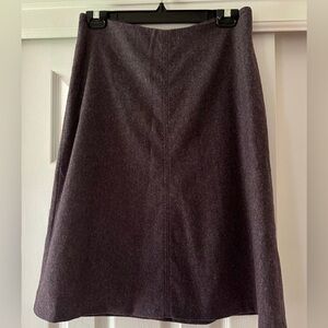 Woman’s H&M Wool blend skirt-Size small a line mid length